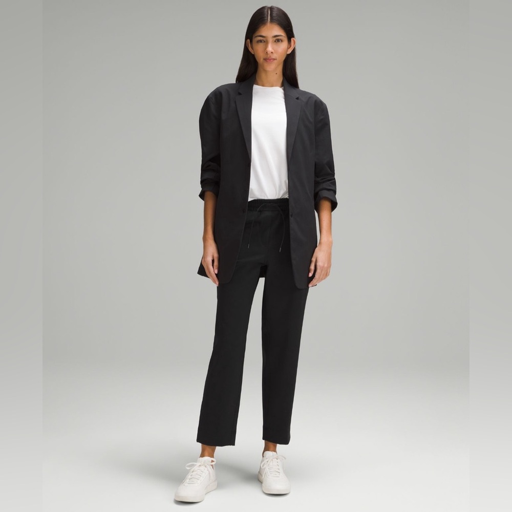 Lululemon Luxstreme Pants Crop size 6